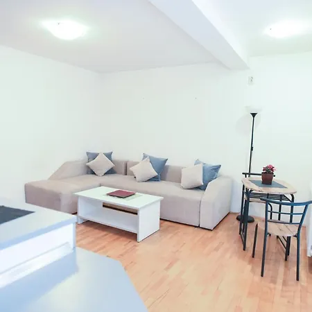 Elena Apartment Üsküp Dış mekan fotoğraf